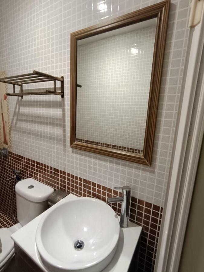 Hotel Zamburger Nur Ramadhan - Previously G Home Hotel كوتا بْهارو المظهر الخارجي الصورة